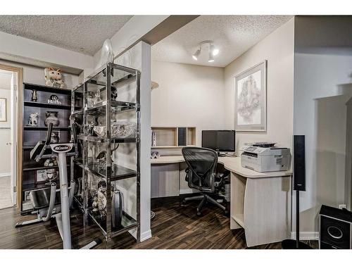 414 Sierra Madre Court Sw, Calgary, AB - Indoor Photo Showing Office