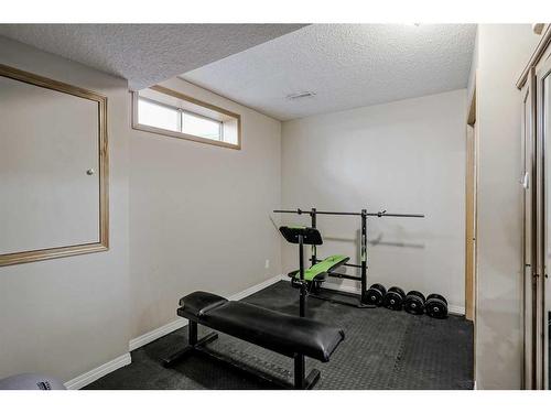 414 Sierra Madre Court Sw, Calgary, AB - Indoor Photo Showing Gym Room