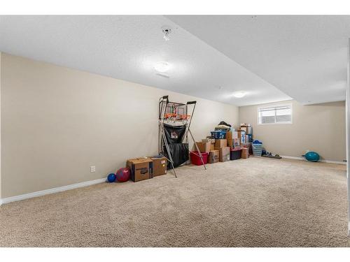 3904-1001 8 Street Nw, Airdrie, AB - Indoor