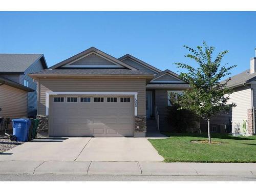 405 Edinburgh Road West, Lethbridge, AB - Outdoor With Facade