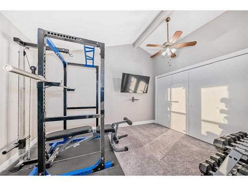 428 Brae Glen Crescent Sw, Calgary, AB - Indoor Photo Showing Gym Room