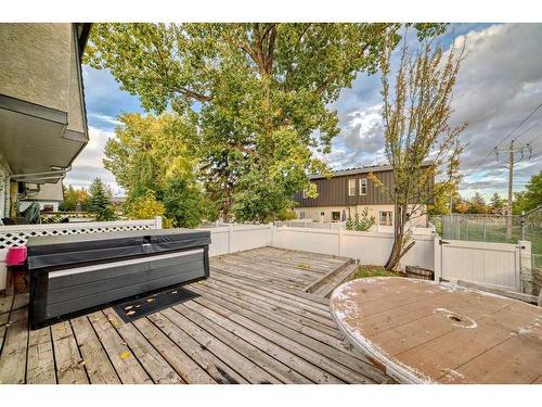 428 Brae Glen Crescent Sw, Calgary, AB - Outdoor With Deck Patio Veranda