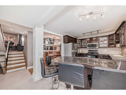 428 Brae Glen Crescent Sw, Calgary, AB - Indoor Photo Showing Kitchen