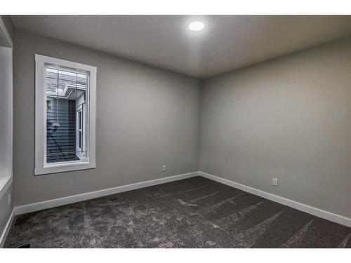 157 Belmont Villas Sw, Calgary, AB - Indoor Photo Showing Other Room