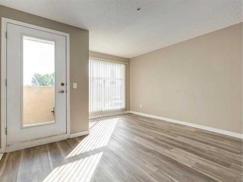 2103-700 Willowbrook Road Nw, Airdrie, AB - Indoor Photo Showing Other Room