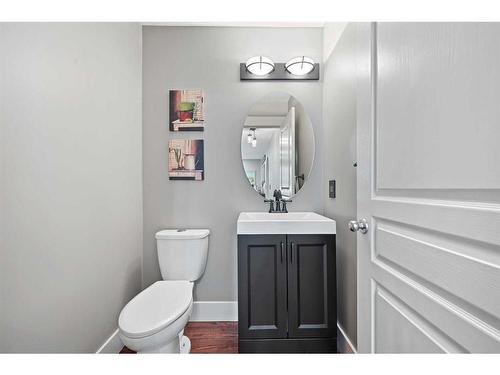 153 West Creek Springs, Chestermere, AB - Indoor Photo Showing Bathroom