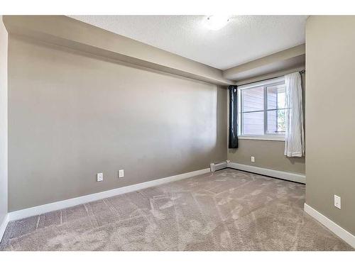 1310-81 Legacy Boulevard Se, Calgary, AB - Indoor Photo Showing Other Room