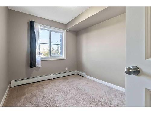 1310-81 Legacy Boulevard Se, Calgary, AB - Indoor Photo Showing Other Room