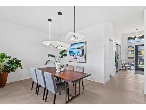 653 Quarry Way Se, Calgary, AB - Indoor Photo Showing Dining Room