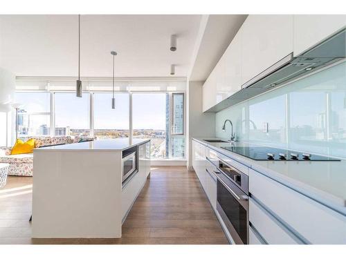 1102-1122 3 Street Se, Calgary, AB - Indoor Photo Showing Kitchen With Upgraded Kitchen