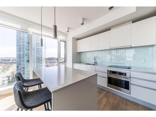 1102-1122 3 Street Se, Calgary, AB - Indoor Photo Showing Kitchen With Upgraded Kitchen