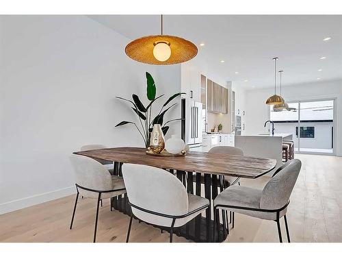 2033 32 Avenue Sw, Calgary, AB - Indoor Photo Showing Dining Room