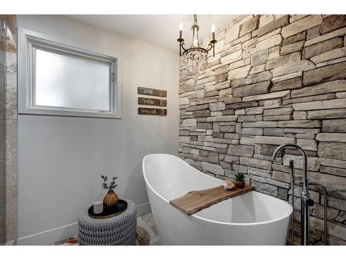 322078 8 Street East, Rural Foothills County, AB - Indoor Photo Showing Bathroom