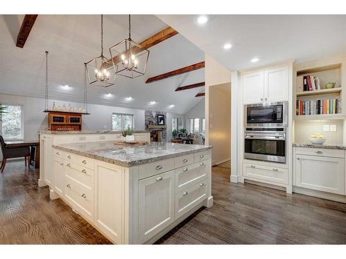 322078 8 Street East, Rural Foothills County, AB - Indoor Photo Showing Kitchen With Upgraded Kitchen