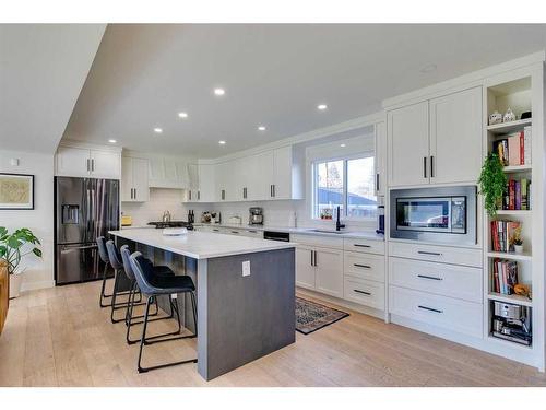 1128 Lake Sylvan Drive Se, Calgary, AB - Indoor Photo Showing Kitchen With Upgraded Kitchen