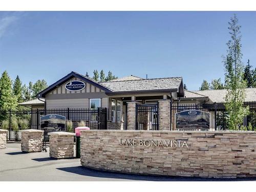 1128 Lake Sylvan Drive Se, Calgary, AB - Outdoor