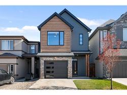 22 Cranbrook Close SE Calgary, AB T3M 2X5