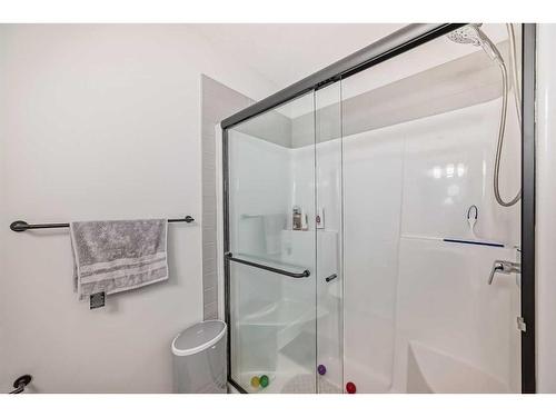 162 Ambleton Drive Nw, Calgary, AB - Indoor Photo Showing Bathroom