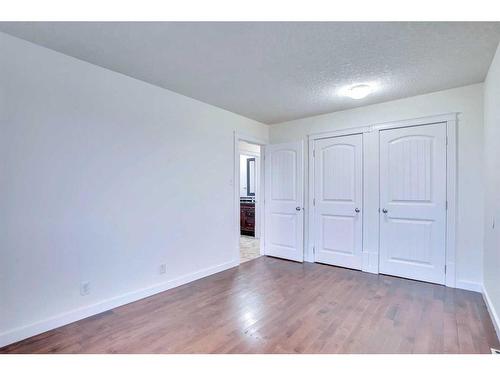 4-6147 Buckthorn Road Nw, Calgary, AB - Indoor Photo Showing Other Room