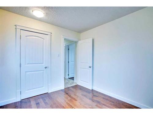 4-6147 Buckthorn Road Nw, Calgary, AB - Indoor Photo Showing Other Room