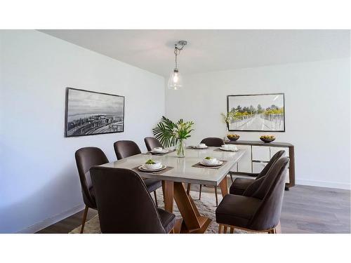 203-3204 Rideau Place Sw, Calgary, AB - Indoor Photo Showing Dining Room