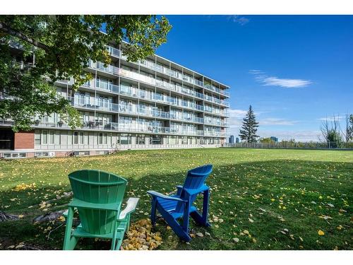 203-3204 Rideau Place Sw, Calgary, AB - Outdoor