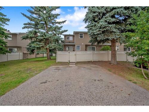 15-5520 1 Avenue Se, Calgary, AB - Outdoor