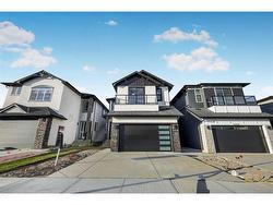 4512 87 Avenue NE Calgary, AB T3J 2H9