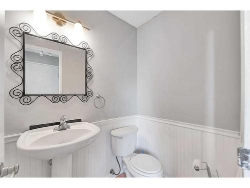 231 Sandstone Road Nw, Calgary, AB - Indoor Photo Showing Bathroom