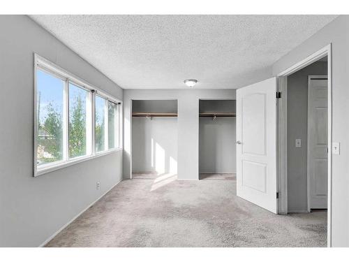 231 Sandstone Road Nw, Calgary, AB - Indoor