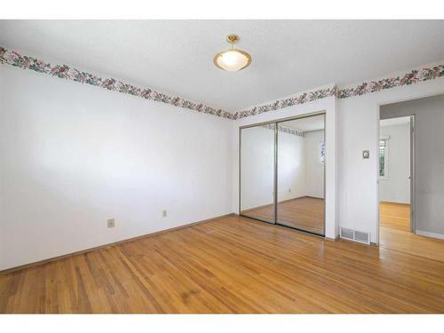 796 Acadia Drive Se, Calgary, AB - Indoor Photo Showing Other Room