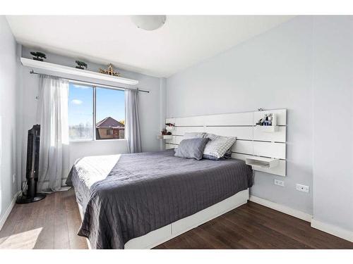 440-519 17 Avenue Sw, Calgary, AB - Indoor Photo Showing Bedroom