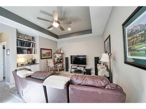 14 Riviera Point, Cochrane, AB - Indoor Photo Showing Living Room