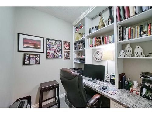 14 Riviera Point, Cochrane, AB - Indoor Photo Showing Office