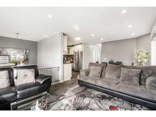 216 Taradale Drive Ne, Calgary, AB - Indoor Photo Showing Living Room