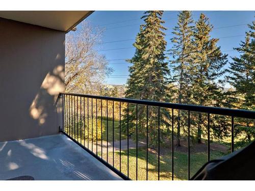 204-328 Cedar Crescent Sw, Calgary, AB - Outdoor With Balcony