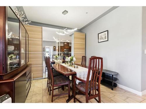 303-35 Inglewood Park Se, Calgary, AB - Indoor Photo Showing Dining Room