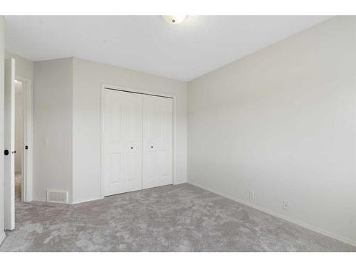 3186 Signal Hill Drive Sw, Calgary, AB - Indoor Photo Showing Other Room