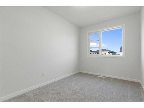 459 Tekarra Drive Nw, Calgary, AB - Indoor Photo Showing Other Room