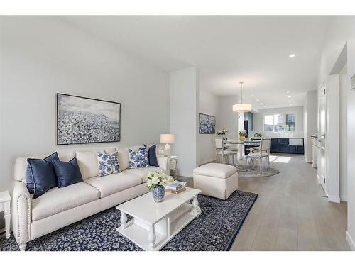 459 Tekarra Drive Nw, Calgary, AB - Indoor Photo Showing Living Room