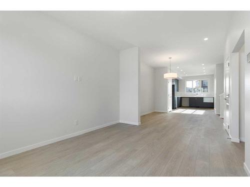 459 Tekarra Drive Nw, Calgary, AB - Indoor Photo Showing Other Room