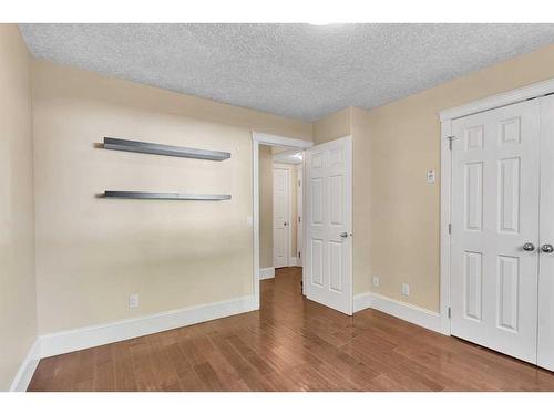 102-525 22 Avenue Sw, Calgary, AB - Indoor Photo Showing Other Room