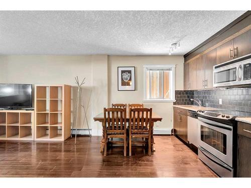 102-525 22 Avenue Sw, Calgary, AB - Indoor Photo Showing Kitchen