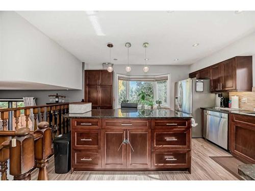 14112 Deer Ridge Drive Se, Calgary, AB - Indoor Photo Showing Kitchen