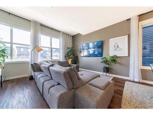 60 Wolf Creek Street Se, Calgary, AB - Indoor Photo Showing Living Room