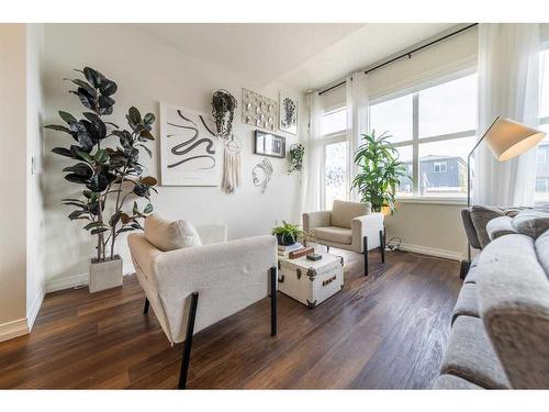 60 Wolf Creek Street Se, Calgary, AB - Indoor Photo Showing Living Room