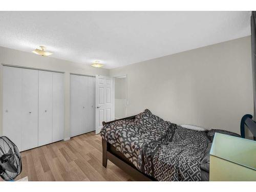 168 Castlegreen Close Ne, Calgary, AB - Indoor Photo Showing Bedroom