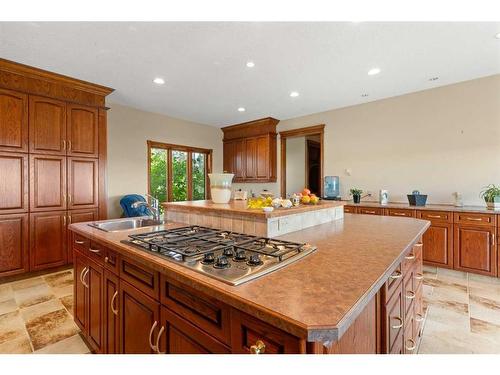 53265 Twp Rd 283A, Rural Rocky View County, AB - Indoor Photo Showing Kitchen