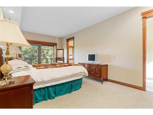 53265 Twp Rd 283A, Rural Rocky View County, AB - Indoor Photo Showing Bedroom