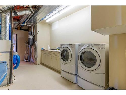 53265 Twp Rd 283A, Rural Rocky View County, AB - Indoor Photo Showing Laundry Room